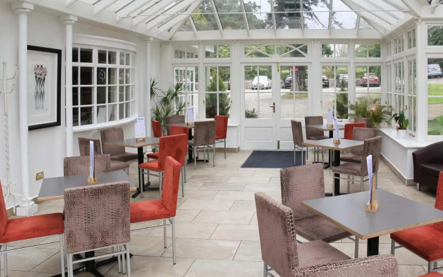 Oriel Hotel