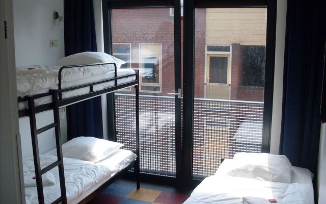 Bud Gett Hostels