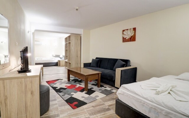 Jupiter Family hotel