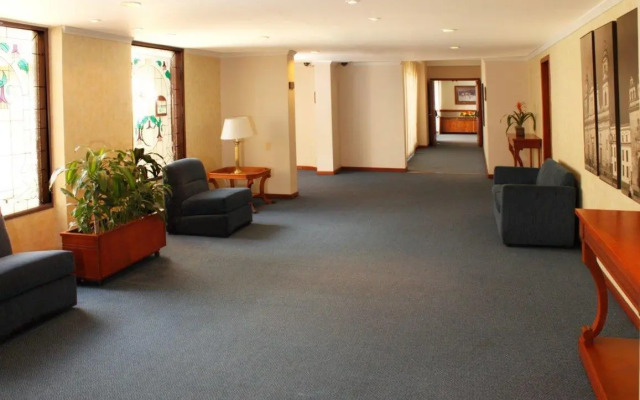 Отель Windsor House Inn By Geh Suites