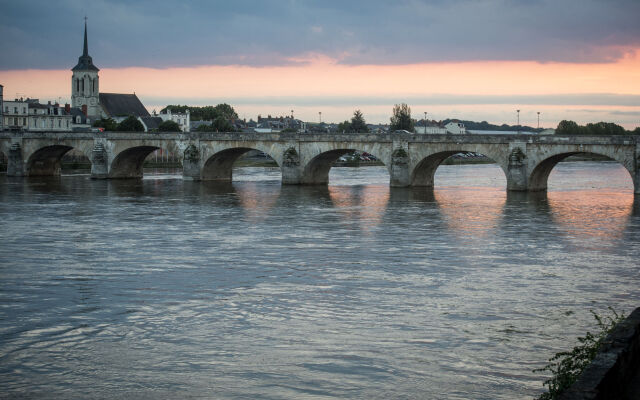 Mercure Bords De Loire Saumur