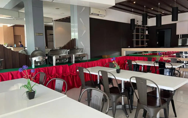 Ayla City Hotel