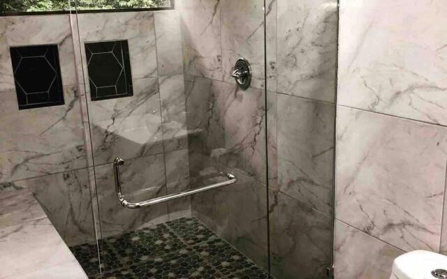 The Chill House in Playa Hermosa de Uvita