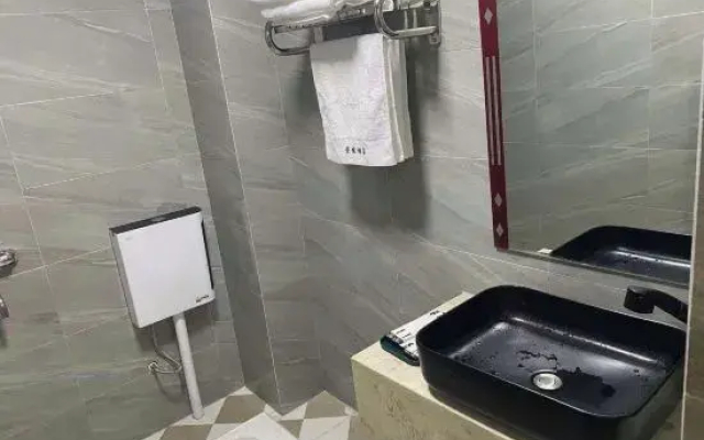 Xingyi Rongfa Boutique Hotel