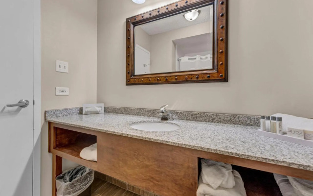 Buffalo Airport Hotel