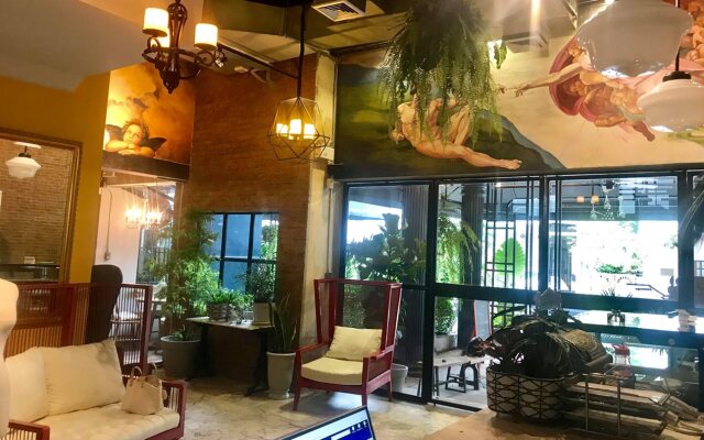 Bangkok Voyage Boutique