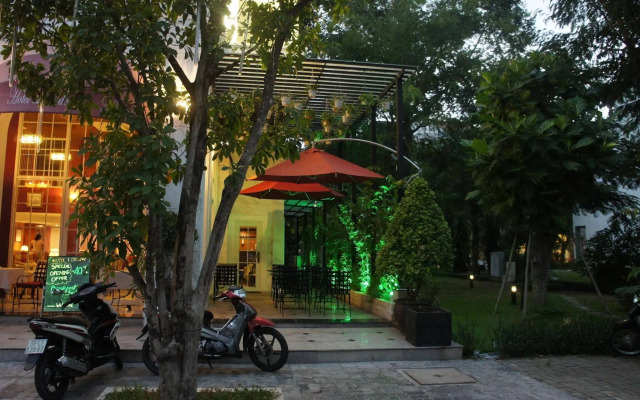 Hotel L Odeon Phu My Hung