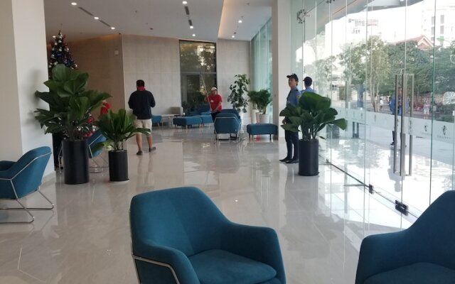 Luxury Scenia Bay Apartment with Seaview