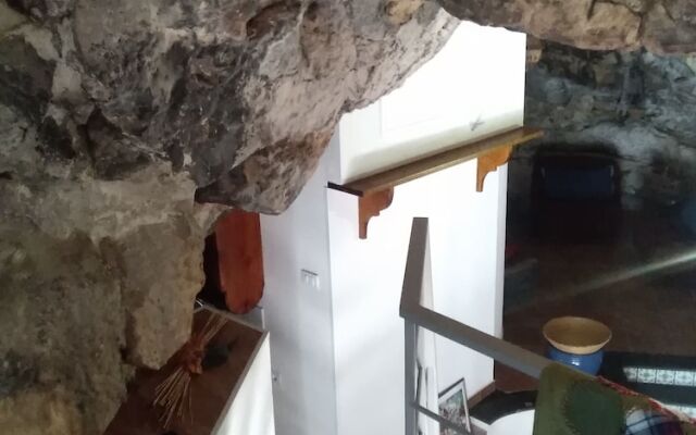 Grotta Paradiso