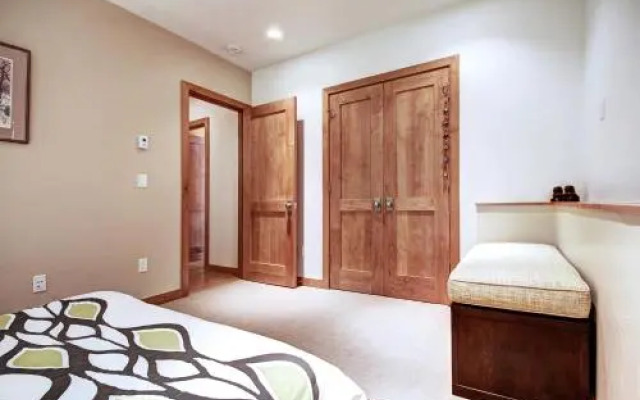 White Cloud Mountain Home