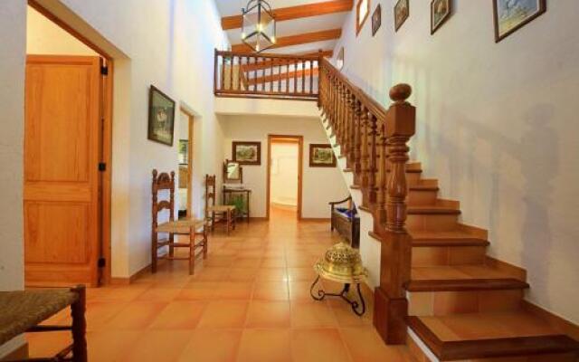 Attractive Villa Pera