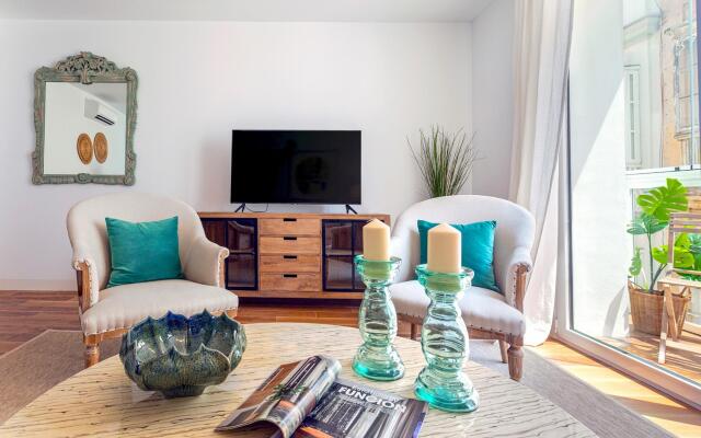 Beautiful 3-bedroom apartment in Cadiz center. San Antonio IV