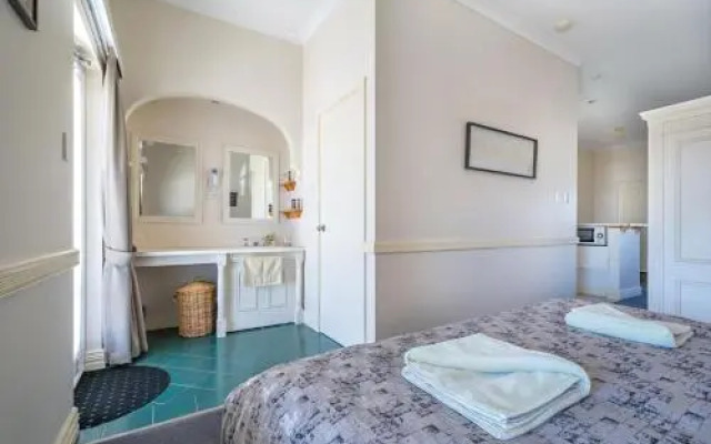 Foreshore Apartment 104