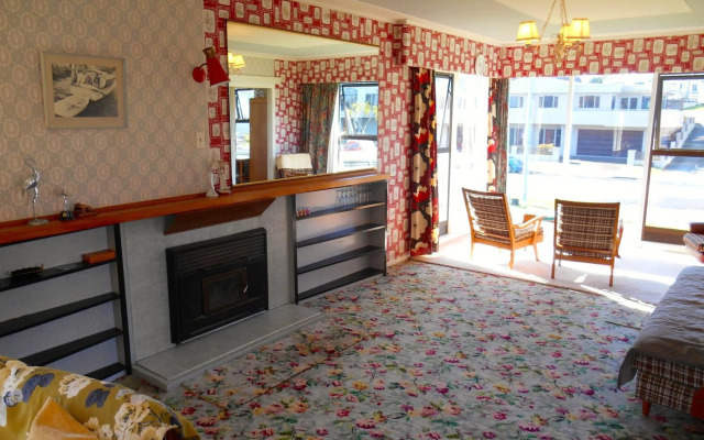 Bobs Bach - Mt Maunganui Bach