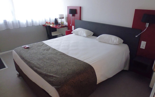 Brit Hotel Mayenne