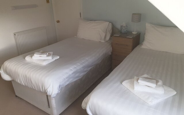 Glascoed Guest House