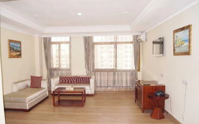 Tiffany Diamond Hotel Indira Gandhi Street