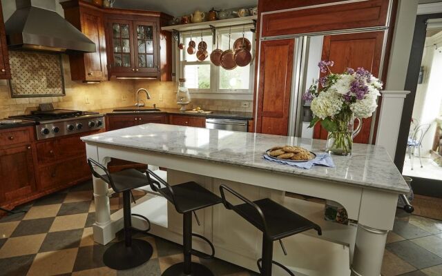 Willis Graves Bed and Breakfast