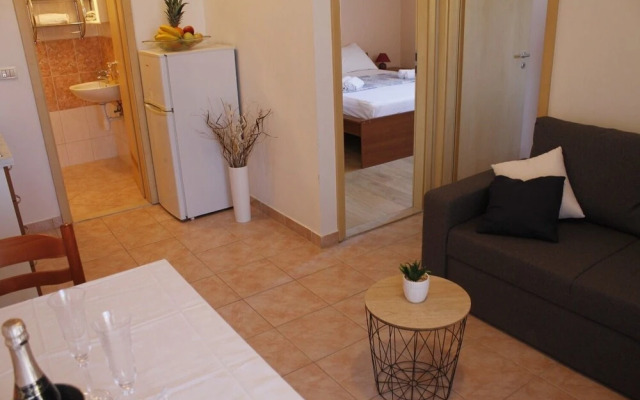 Mediterraneo - With own Parking Space - A2