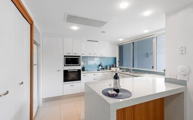 3BR Coolum Beach Escape