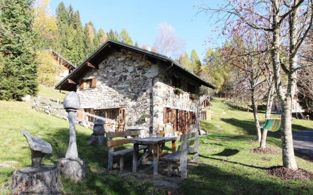 Wooden chalet in Pieve Tesino with garden
