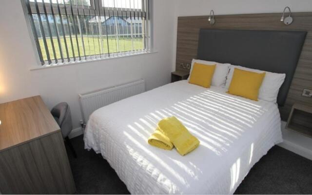 Guest Rooms @ 128