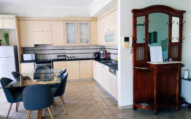 Nefeli City Apartments