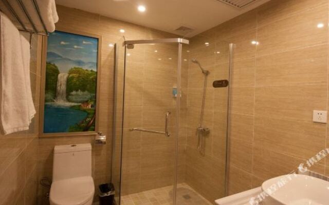 Longsheng Hotel