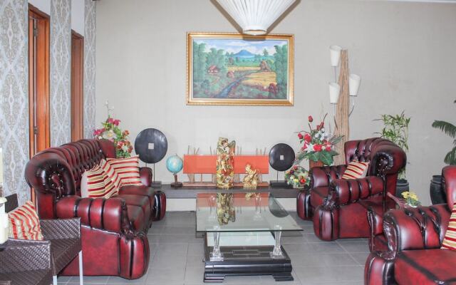 Airy Wijaya Kusuma Dukuh Kupang Timur 20 Surabaya