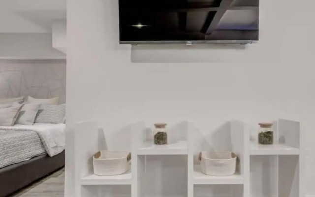 Studio9Forty