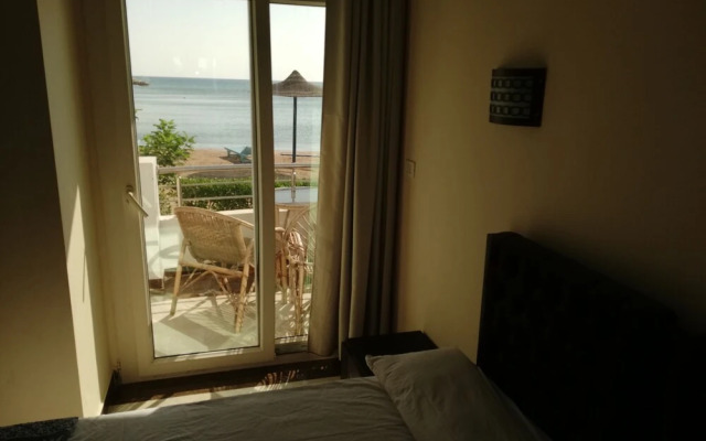 Chalets in Cecelia Resort