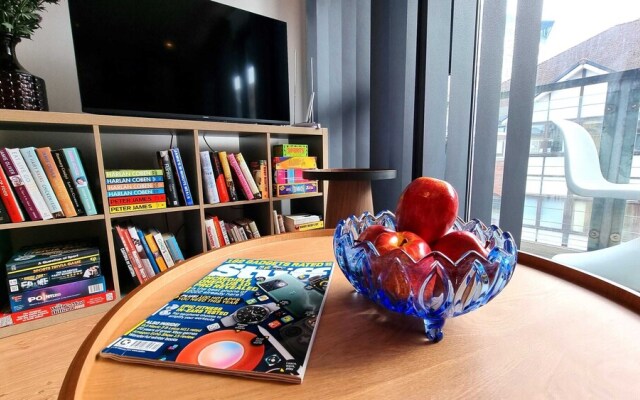 Sleek 1 Bed Apartment - Birmingham