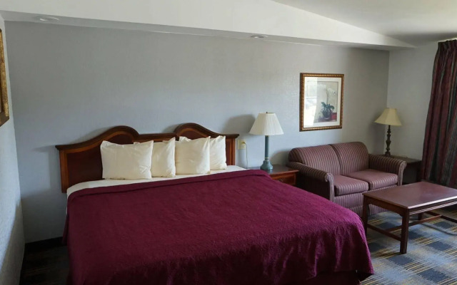 Riverview Inn & Suites