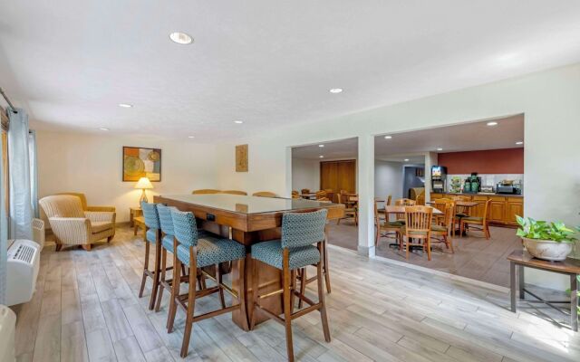 Ramada Limited South