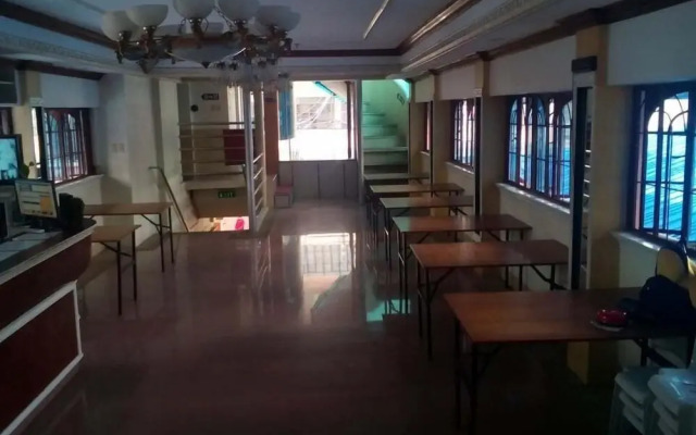 Famous Pension House II