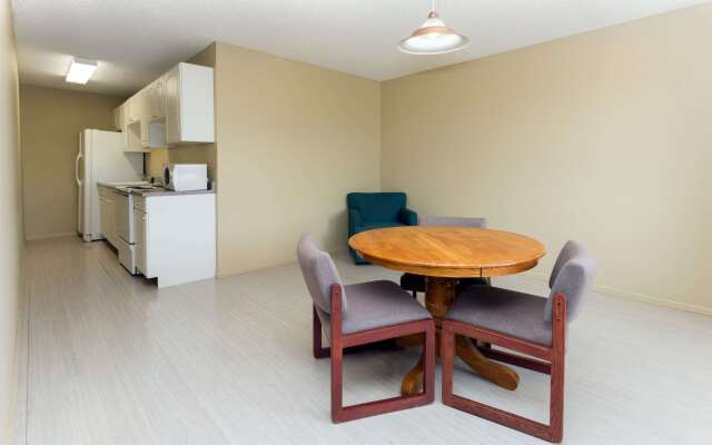 Days Inn by Wyndham Colorado Springs Airport