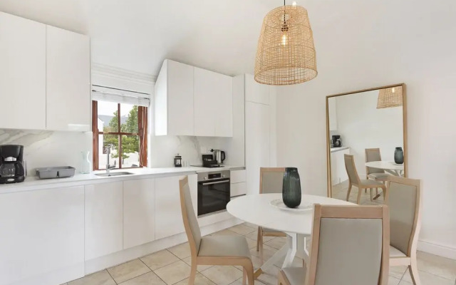 Winelands Golf Lodges 9