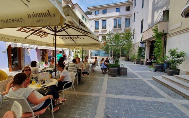 Apartments Terra I & II