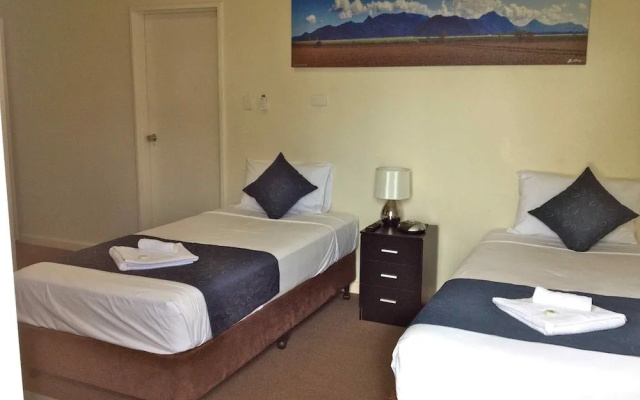 Lees Hotel