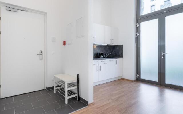 FeelGood Apartments LakeLiving