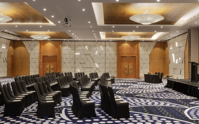 Crowne Plaza Fiji Nadi Bay Resort & Spa by IHG