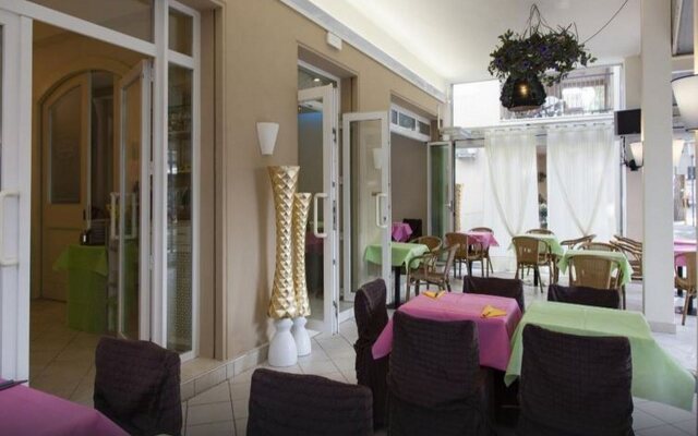 Hotel Mare Live