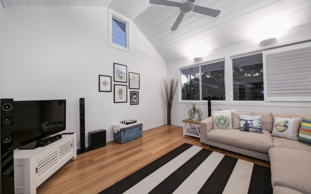 A PERFECT STAY –A Summer Cottage Byron Bay – Guest Rooms – Byron Bay