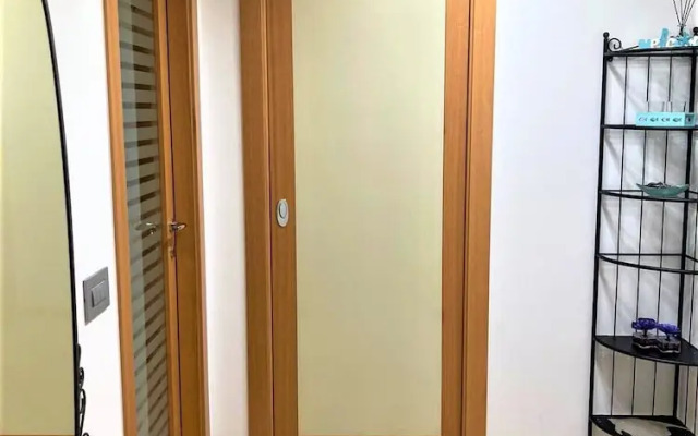 Borsa 1- Bright apartment with balcony