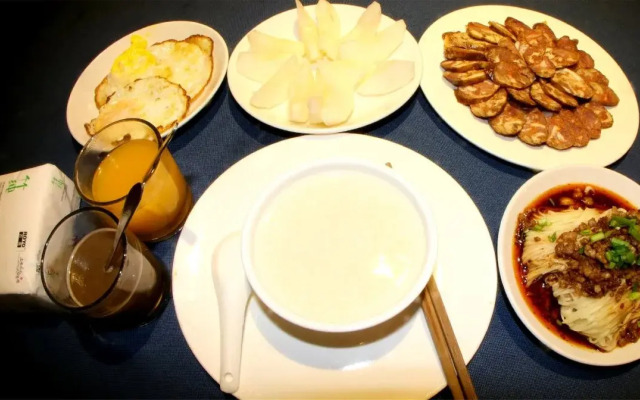 Mount Emei Happy Hotel