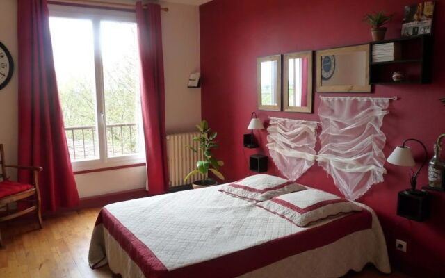 Chambre Rouge et Vin Blanc