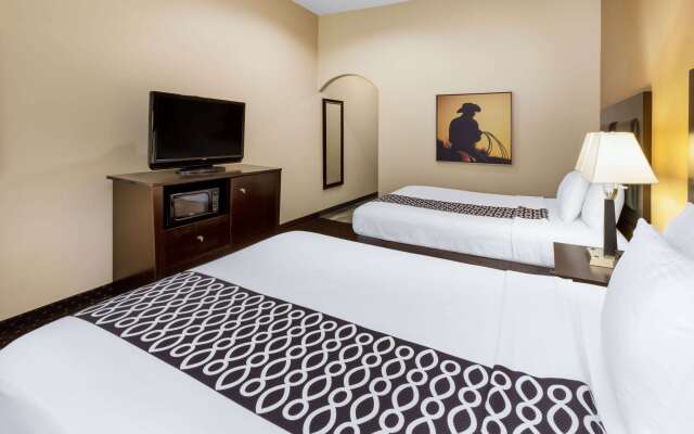 La Quinta Inn & Suites by Wyndham Houston New Caney