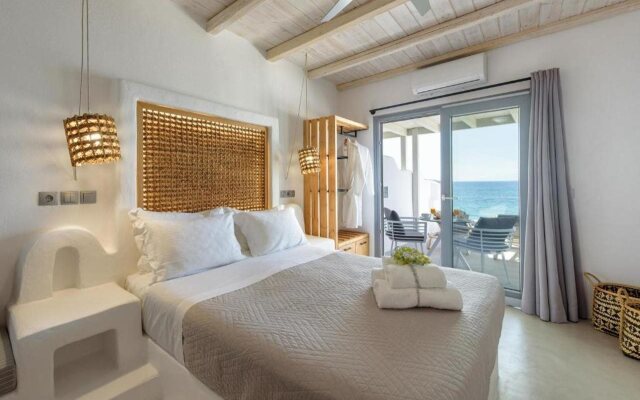 Blue Waves Suites & Apartments To Kyma
