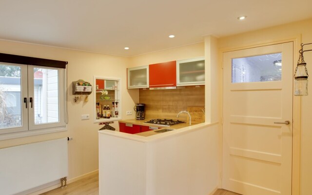 Cosy Bungalow in Meerlo with Garden