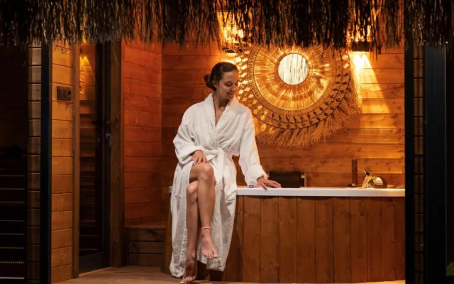 Yusalis Garden Hotel +12 Adult